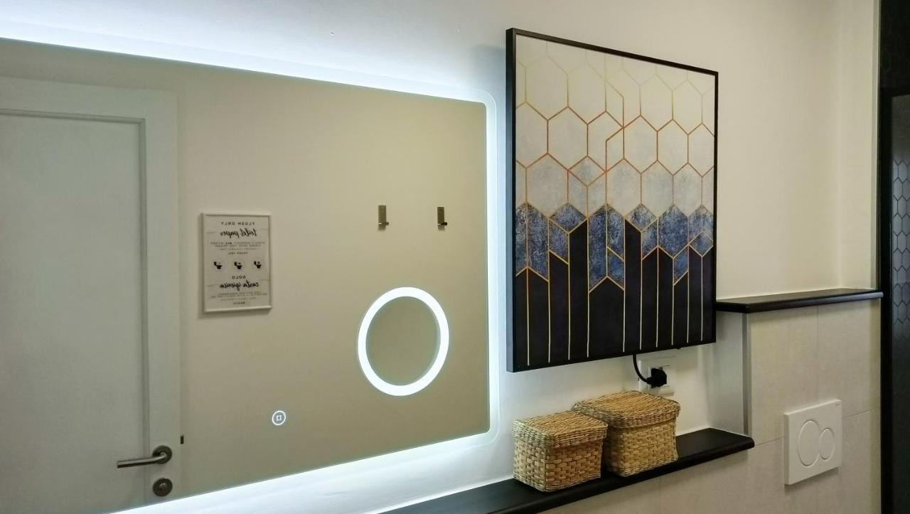 Peggy House Apartment ลาสเปเซีย ภายนอก รูปภาพ